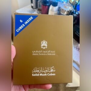 Solid Musk Cubes